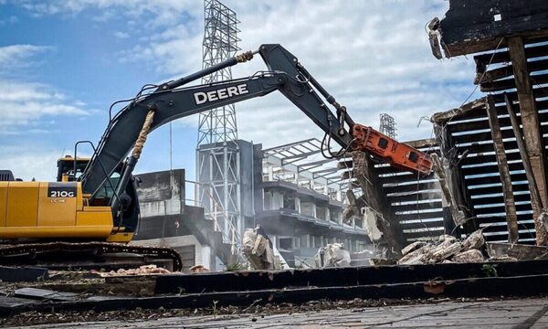 ¿Cuántos terrenos comprará Olimpia para ampliar su estadio?