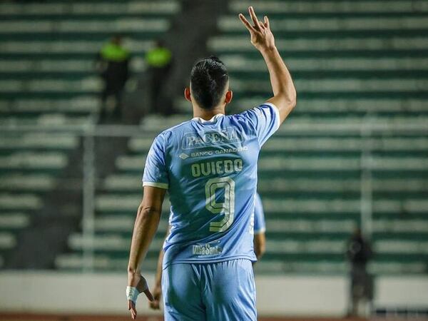 Bolívar celebró el título con un doblete de Alfio Oviedo - Fútbol Internacional - ABC Color