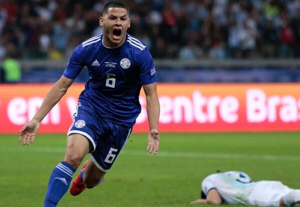 Versus / Sánchez: Habló de la selección y cree que es momento de salir del América