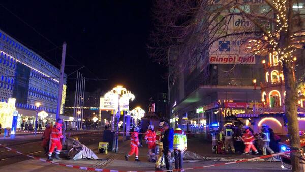 Cinco muertos y más de 200 heridos en atropellamiento masivo en Alemania - Unicanal