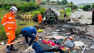Mueren al menos 22 personas en un accidente de autobús en Brasil