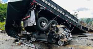 La Nación / Brasil: accidente de ómnibus deja al menos 38 muertos