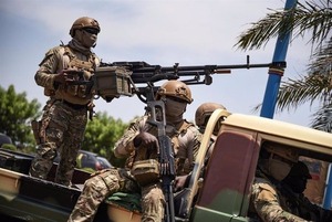 Ataque terrorista deja 25 civiles muertos en Mali - 1000 Noticias