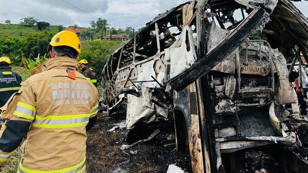 Asciende a 41 la cifra de muertos en grave accidente automovilístico en Brasil