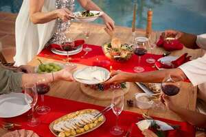 Todavía estás a tiempo de organizar la cena navideña sin estrés: planificación express y trucos - Gastronomía - ABC Color