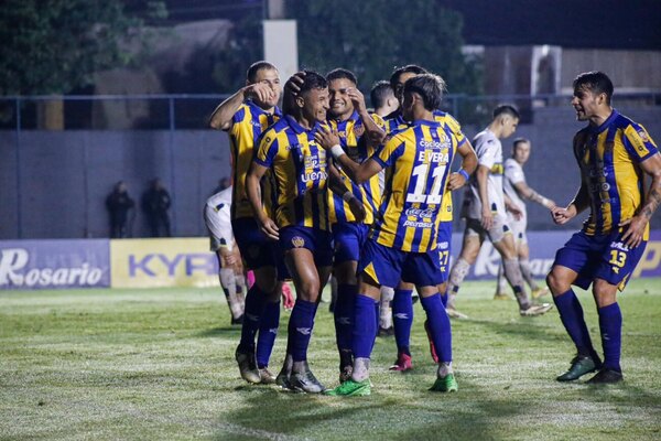Versus / ¡Buenísima noticia para Luqueño! Cobrará cerca un dineral por una deuda atrasada