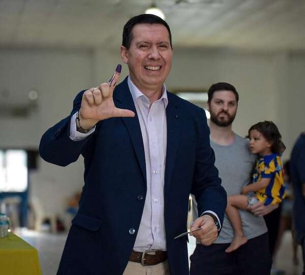 Daniel Rodríguez se impone en las elecciones de Luqueño - Fútbol - ABC Color