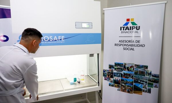 Pabellón de Oncología del Hospital Regional de CDE recibió moderna cabina de bioseguridad