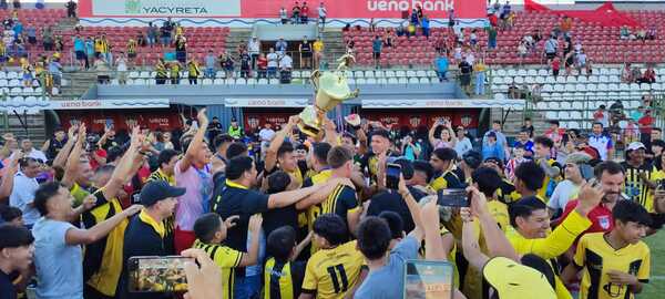 El Club Universal se consagró Campeón de la Liga Encarnacena de Fútbol
