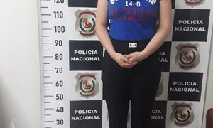 Mujer pillada robando intentó devolver mercaderías, pero quedó detenida