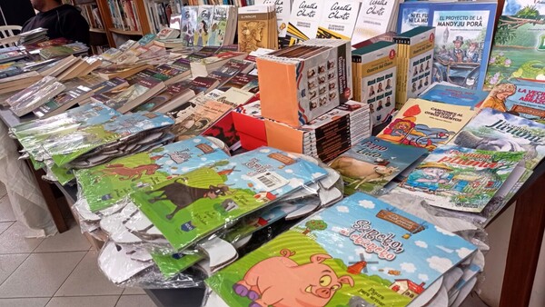 Regalar libros en Navidad, una opción que suma a la cultura