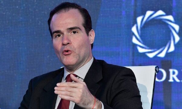 Trump nombra a Claver-Carone encargado para Latinoamérica