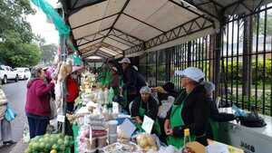 ¡Por Navidad, realizan tradicional feria de agricultura familiar en canal Trece! - trece