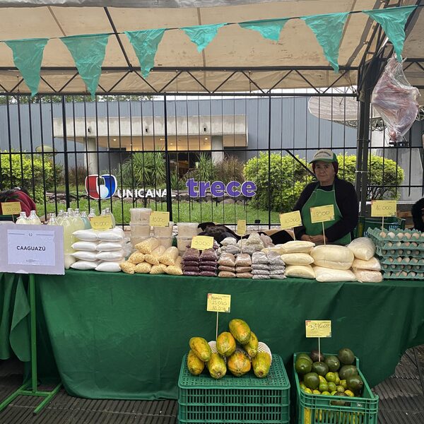 ¡Tradicional feria de agricultura familiar se realiza hoy en Unicanal! - Unicanal