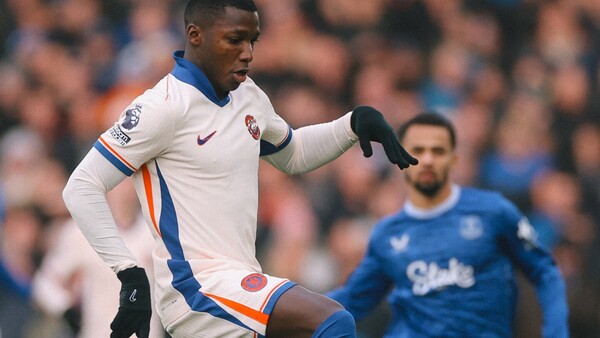 El Chelsea se estanca en Goodison Park