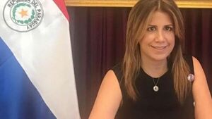 ¿Alejandra Peralta Merlo planillera de Hugo Velázquez?