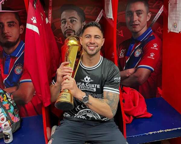 Pedro Báez conquistó el torneo Apertura de la Liga de Guatemala - Fútbol Internacional - ABC Color