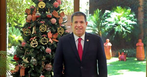La Nación / Cartes saluda al Paraguay por la Navidad y le desea un nuevo año venturoso: “Tenemos todo para crecer”