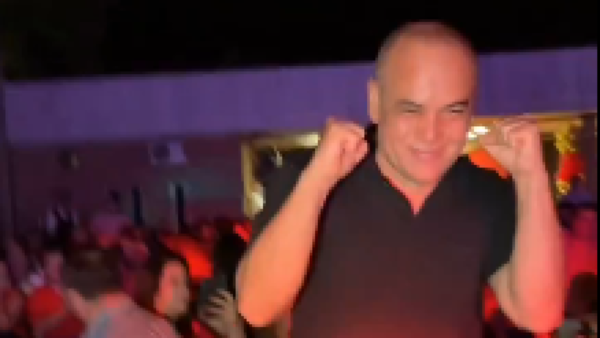 Bachi Núñez armó feroz farra en Villa Hayes para celebrar "logros alcanzados"