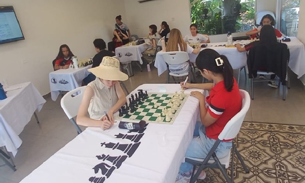 Ovetense de 16 años se quedó con el tercer puesto en campeonato femenino nacional de ajedrez - OviedoPress