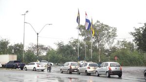MOPC firma con Itaipú, el inicio de obras en Central y Caaguazú