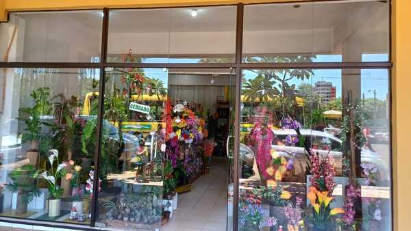 Comerciante sufre descompensación y desalmados aprovecharon para hurtar en su local