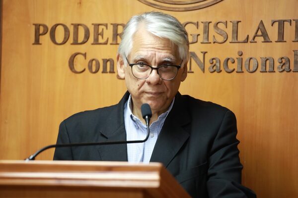 "Rachid debe renunciar o Peña le tiene sacar de la Senad", dice senador - 1000 Noticias