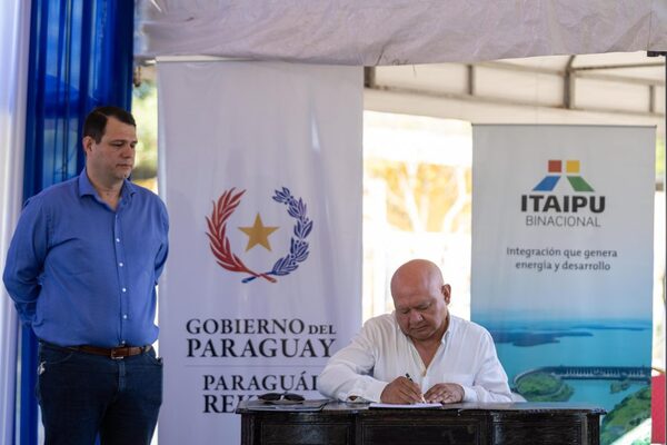 Gobierno firmó contratos para tres grandes obras viales con una inversión de USD 67 millones - El Trueno
