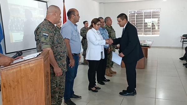 Capacitan a 17 agentes para la protección de dignatarios en Concepción