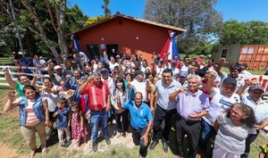Caazapá celebra la Navidad con 121 nuevas viviendas - ADN Digital