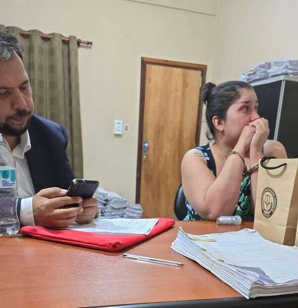 AUDIO: Imputan a la médica que habría robado a una recién nacida del Hospital de Paraguari - Periodísticamente - ABC Color