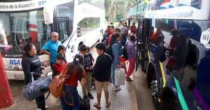 La Nación / Movimiento de buses se duplica por fiestas