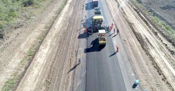 La Nación / El 2025 estará marcado por ambiciosas obras que transformarán al país, afirman