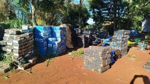 Incautan 48 toneladas de marihuana tras enfrentamiento contra narcos en Canindeyú