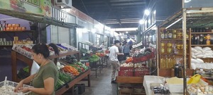 Gran movimiento en "La Placita" de Encarnación por las compras de Nochebuena