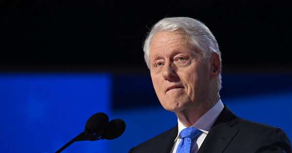 La Nación / Bill Clinton fue hospitalizado por una fiebre