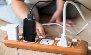 Mujer intentó conectar su equipo de sonido y murió electrocutada – Prensa 5
