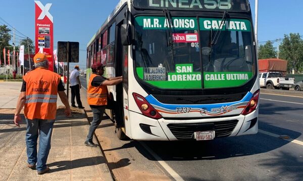 Transporte público: 2024 se va con promesa de “más buses y servicio 24/7”