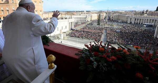La Nación / “Que callen las armas”, pide el papa Francisco en su mensaje urbi et orbi