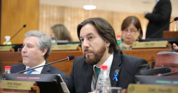 La Nación / Oposición debe fortalecerse para evitar fugas, recomienda Velázquez