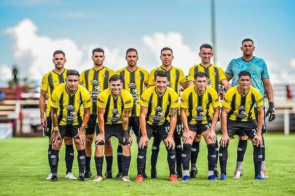 Nacional B, con tres clasificados a semifinales - Fútbol - ABC Color