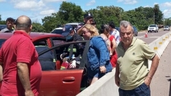 Conductor fallece al volante sobre ruta PY02 en Cordillera