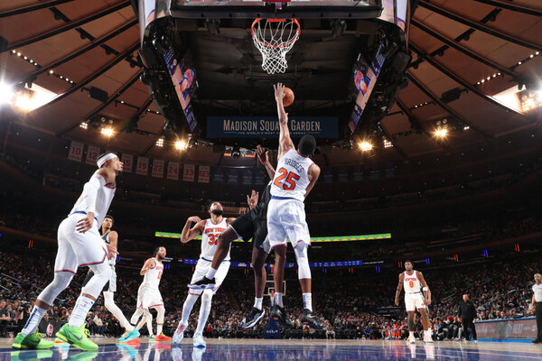 Versus / Los Knicks vencen a los Spurs de Wembanyama