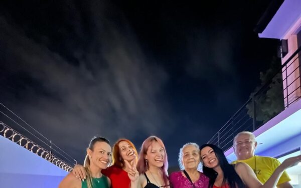 Pamela Rodríguez: “Brindé por el amor y la bendición de poder estar compartiendo con las personas que amo”