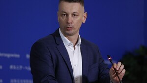 Arrestado el ministro de Seguridad de Bosnia en una investigación por lavado de dinero