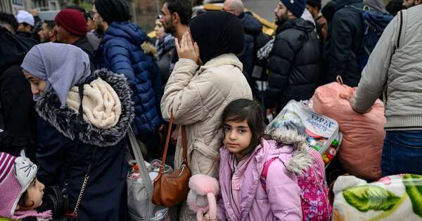 La Nación / Más de 25.000 refugiados volvieron a Siria desde la caída de Al Assad