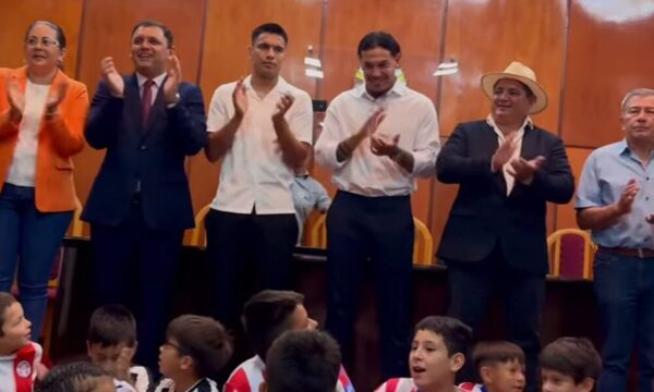 Diego Gómez y Gustavo Gómez fueron reconocidos por la gobernación de Misiones