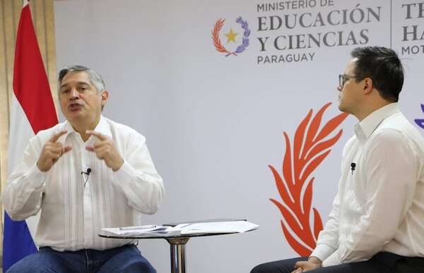 MEC habla de “experiencia de aprender al aire libre”, mientras niños culminaron el año bajo árboles - Nacionales - ABC Color