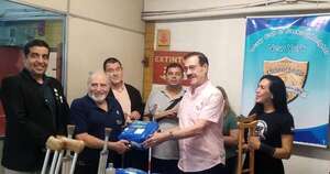 La Nación / Dirigente colorado de Nueva York entregó donaciones del Rotary Club