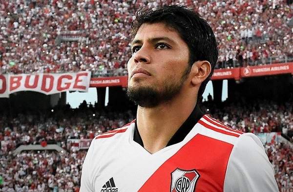 Solo falta la firma para que Olimpia anuncie a Robert Rojas